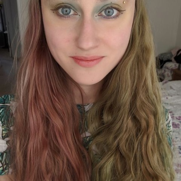 Profile Picture of Brianna Hannon (@hannonkim46) on Poshmark