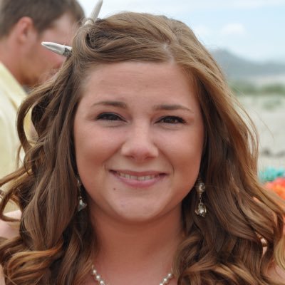 Profile Picture of Kristin (@kris_a_pope) on Twitter