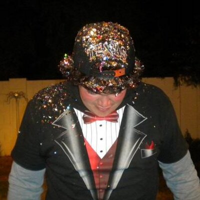 Cutler Scott Nance - Twitter Profile Picture of Cutler Scott Nance (@cuddlerNance) on Twitter