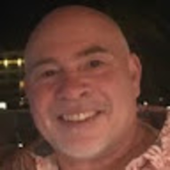 Profile Picture of Paul Ackerman (@ackerman63) on Poshmark