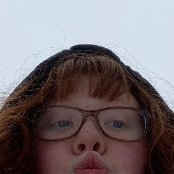 Profile Picture of Faye Luhring (@fayeluhring) on Poshmark