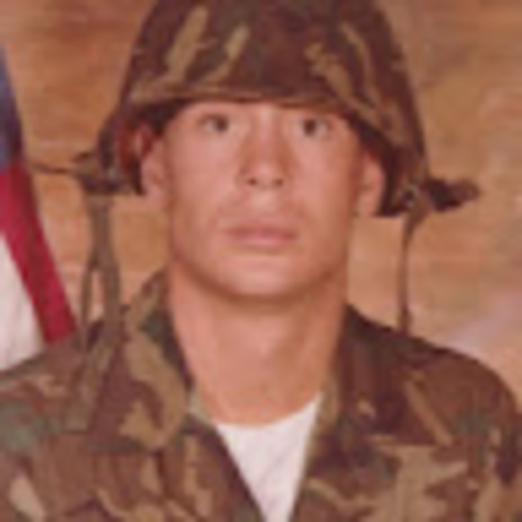 Profile Picture of Steven Zueger (@stevenzueger) on Poshmark