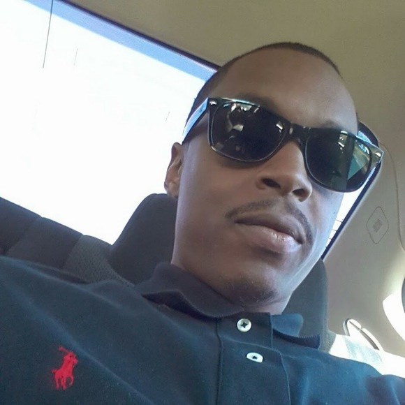 Profile Picture of Eric Coles (@aplus30) on Poshmark