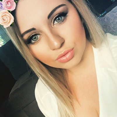 Profile Picture of Lucy Denton (@lmed1993) on Twitter