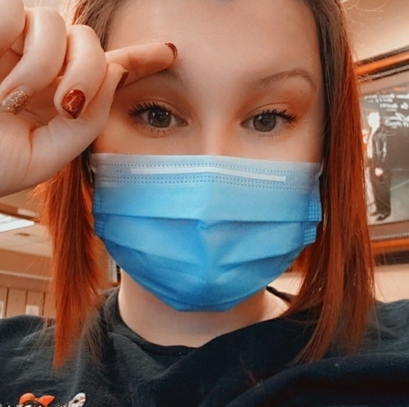 Profile Picture of Susan Hulce (@hulcee2016) on Poshmark