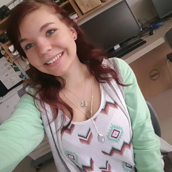 Profile Picture of Sammy Kriner (@krinersammy) on Poshmark