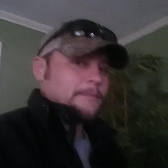 Profile Picture of Jeremy Ritchie (@rowdy5151) on Poshmark