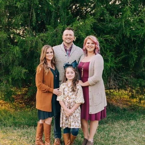 Profile Picture of Scott Graves (@gravessg77) on Poshmark