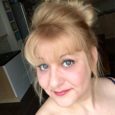 Profile Picture of Julia Chamberlain (@julia1310) on Twitter