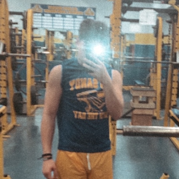 Profile Picture of Joshua Wang (@joshuahowang) on Poshmark