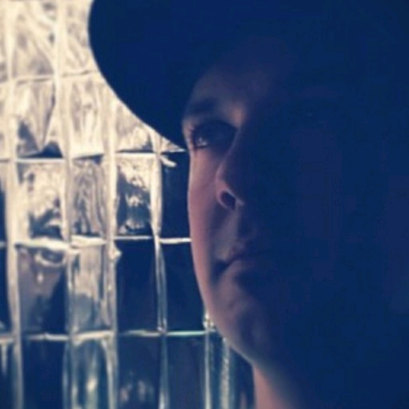 Profile Picture of Chase Wright (@minivanz) on Poshmark