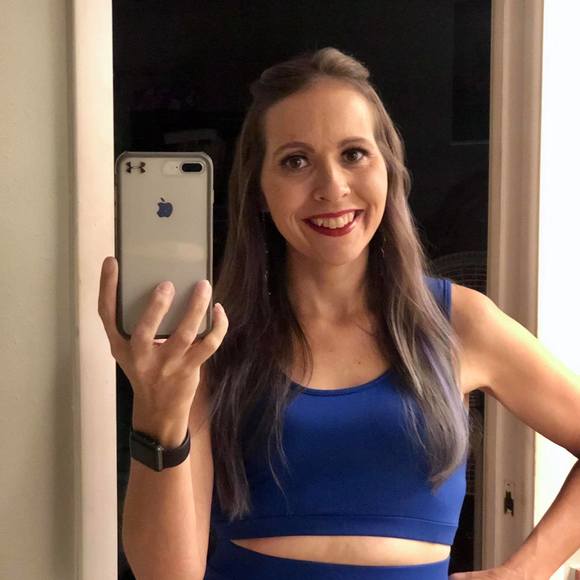 Profile Picture of Gena Knight (@gena_knight) on Poshmark