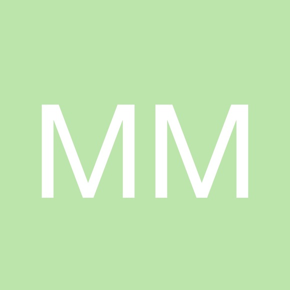 Profile Picture of Maloree Mischler (@maloree12) on Poshmark