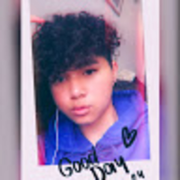 Profile Picture of Lui Tonogbanua (@luitonogbanua) on Poshmark