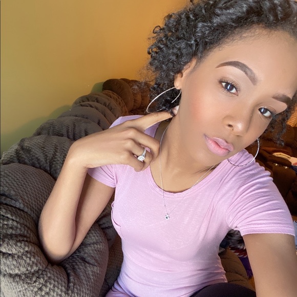 Profile Picture of Keri Cliatt (@kericliatt) on Poshmark