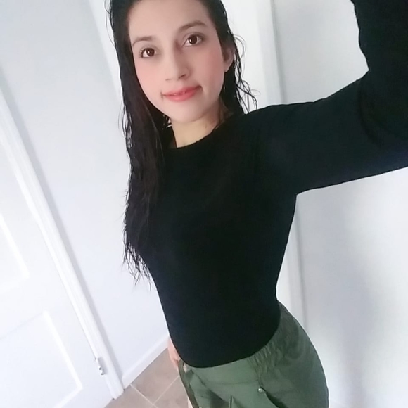 Profile Picture of Jîmmy Salinas (@zysu760) on Poshmark