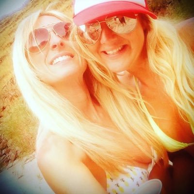Profile Picture of Amy Coco (@amycoco143) on Twitter