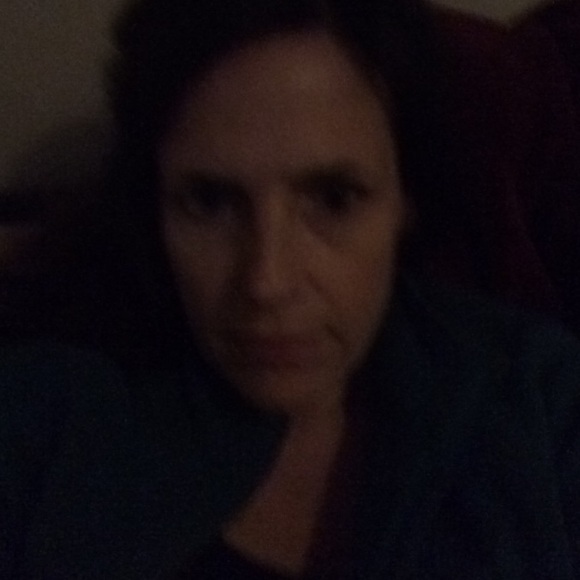 Profile Picture of Darla Sharp (@darpy67) on Poshmark