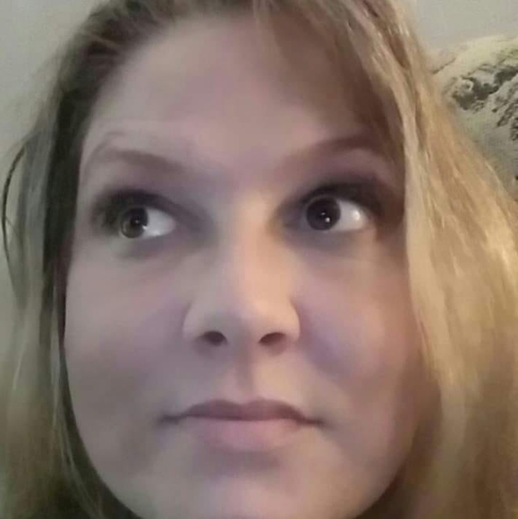 Profile Picture of Patricia Mitchell picard (@trisha81279) on Poshmark