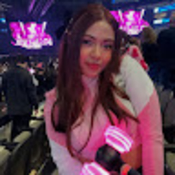 Profile Picture of Cristal Ramirez (@safykawaii15) on Poshmark