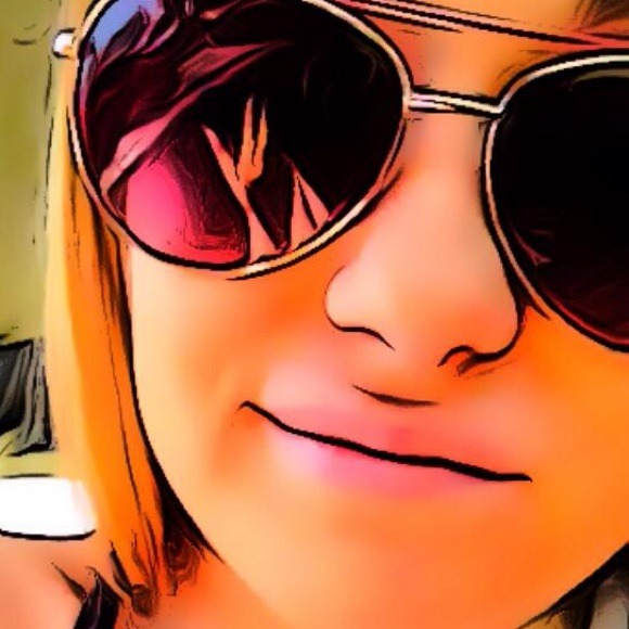 Profile Picture of Morgan Biecheler (@msabrinab) on Poshmark