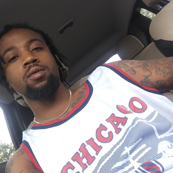 Profile Picture of Mccray Mccray (@lilbob1990) on Poshmark