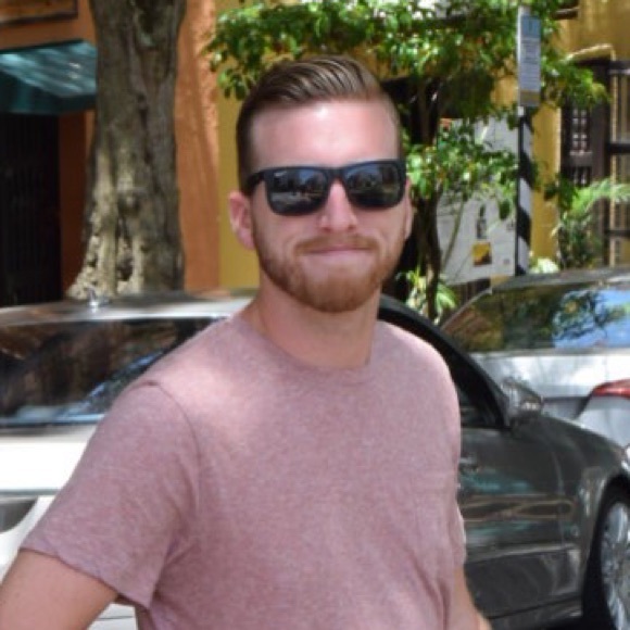 Profile Picture of Scott Greene (@scgreene21) on Poshmark