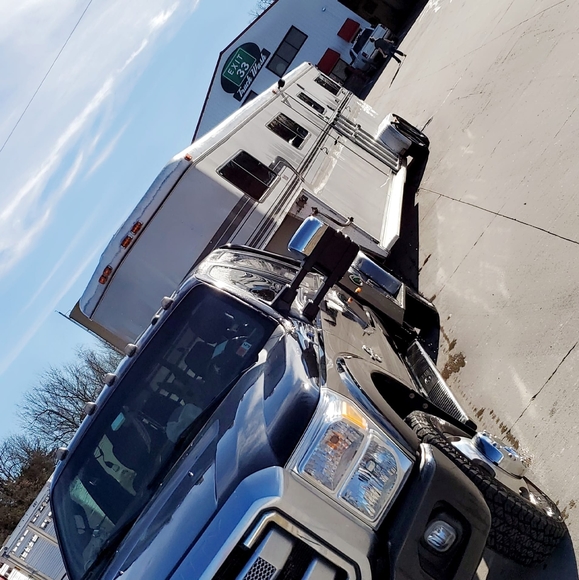 Profile Picture of Nick Neupauer (@nickneupauer) on Poshmark