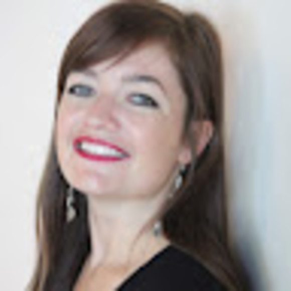 Profile Picture of Carolyn Manning (@carolyn_manning) on Poshmark