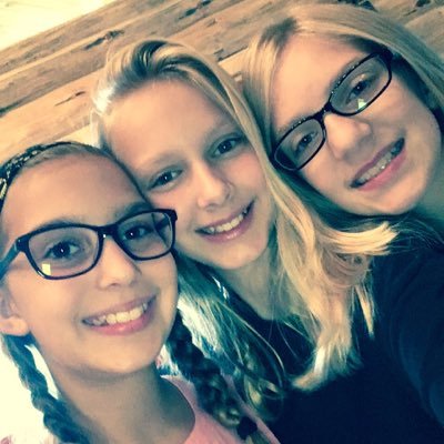 Profile Picture of Claire Gleason (@clairegleason4) on Twitter