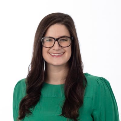 Profile Picture of Lara Kapp Hayes (@LaraAHayes) on Twitter