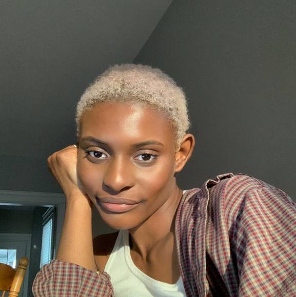 Profile Picture of Serenity Williams (@serenitywill294) on Poshmark