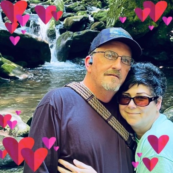 Profile Picture of Elizabeth Shaw (@elizabethsha645) on Poshmark