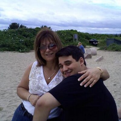 Profile Picture of Beth Steffero (@bethxray) on Twitter