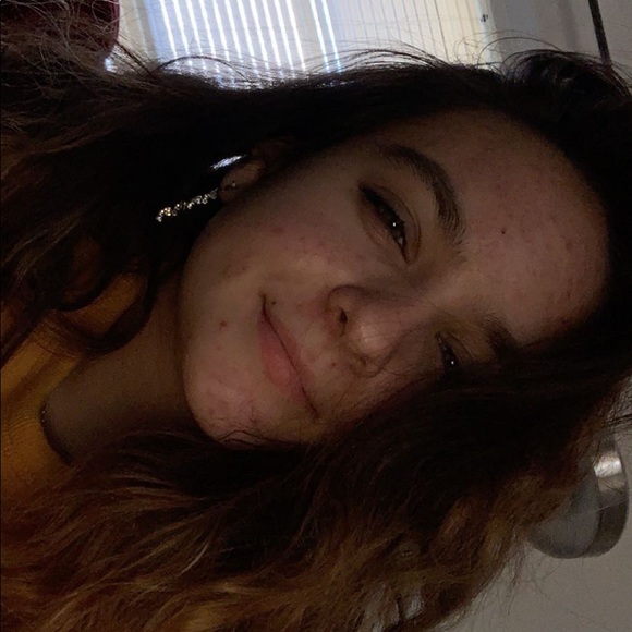 Faith Vallely - Poshmark Profile Picture of Faith Vallely (@faithvallely) on Poshmark