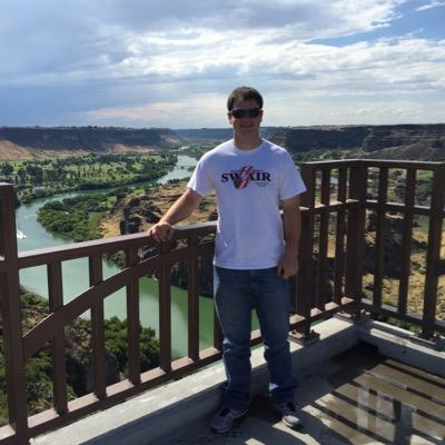 Profile Picture of Andrew Troyer (@atroyer48) on Twitter