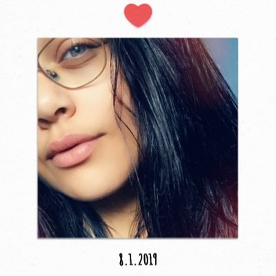 Profile Picture of Mountain Mama (@amber__jimenez_) on Twitter