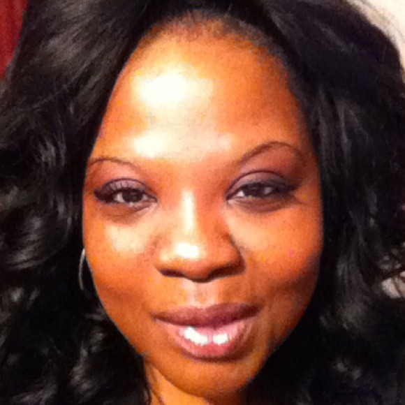 Profile Picture of Felecia Walkerwright (@lisato83308) on Poshmark