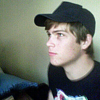 Profile Picture of Luke Knox (@lukeknox42) on Twitter