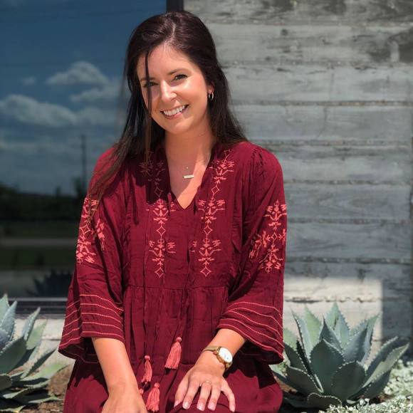 Profile Picture of Madison Hannusch (@mhannusch) on Poshmark