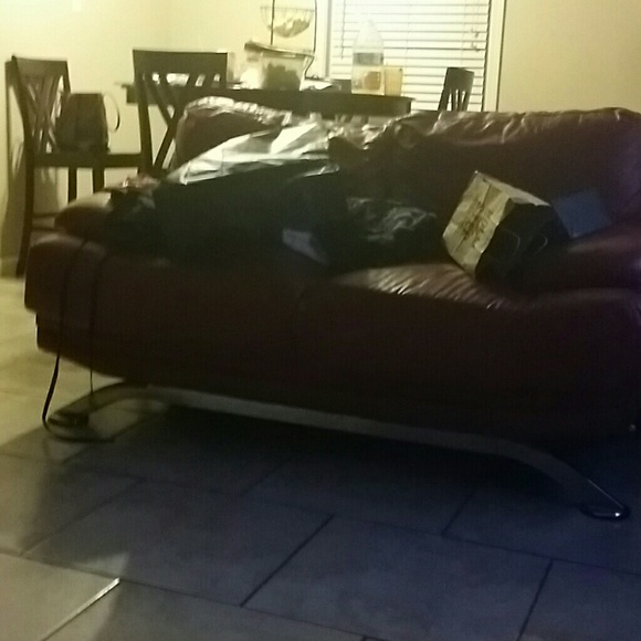 Profile Picture of Abby Maltos (@abby_maltos) on Poshmark