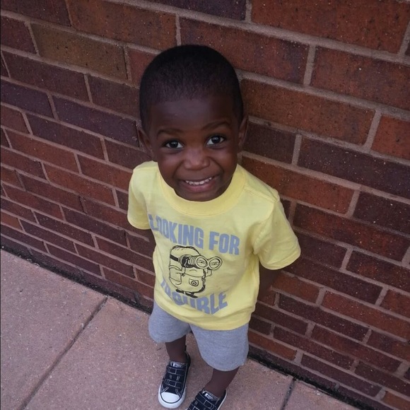 Profile Picture of Sanaa Senior (@sanaaj82) on Poshmark