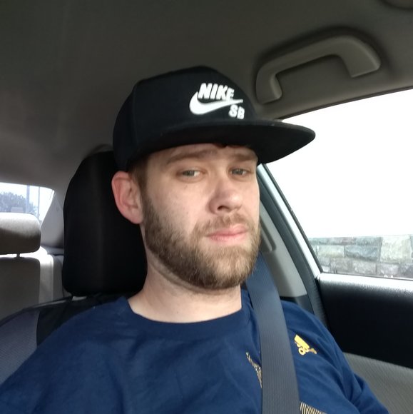 Profile Picture of Robert Cannon (@rcan86420) on Poshmark