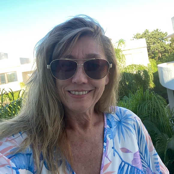 Profile Picture of Pamela Morrison (@prmorrison) on Poshmark