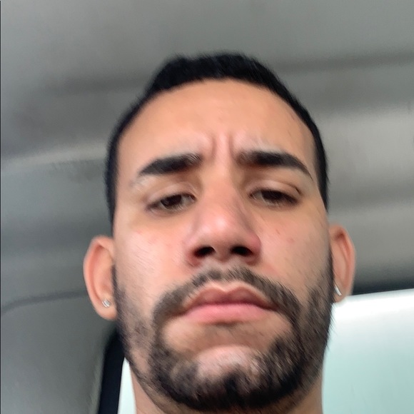Profile Picture of Reinaldo Perez (@reyvoltaje) on Poshmark