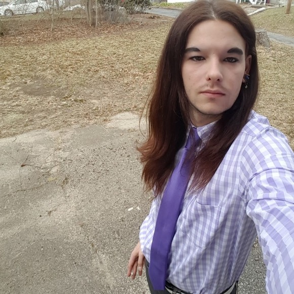 Profile Picture of Joe Raymond (@joraiya) on Poshmark