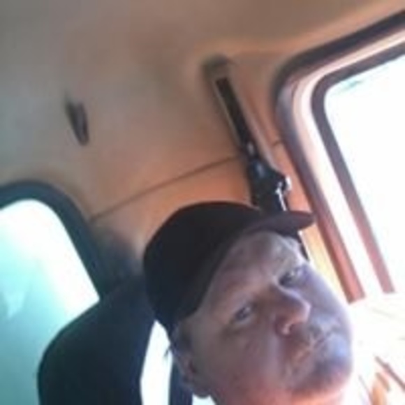 Profile Picture of Kenneth Farmer (@kennethfarme904) on Poshmark