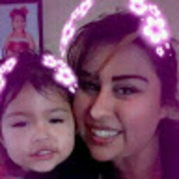 Profile Picture of Brenda Jimenez (@brendajimene818) on Poshmark