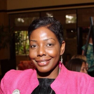 Profile Picture of Yolanda Henry (@2012Stylist) on Twitter