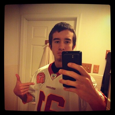 Profile Picture of Robert Sealock (@Rob_lock_21) on Twitter